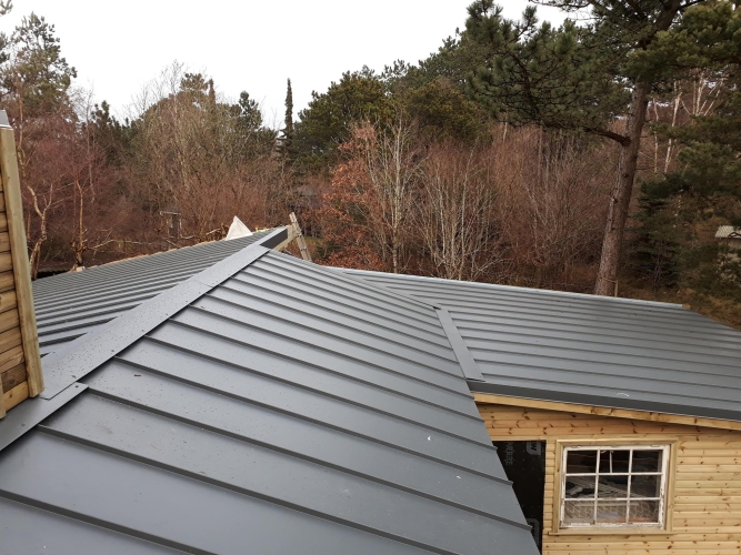 Tagrenovering i Nykøbing Sjælland udført med kvalitetshåndværk og rådgivning