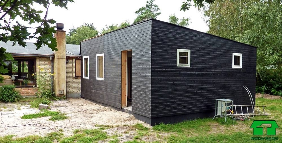 Familiebolig med tilbygning i holbæk der giver mere plads og funktionalitet